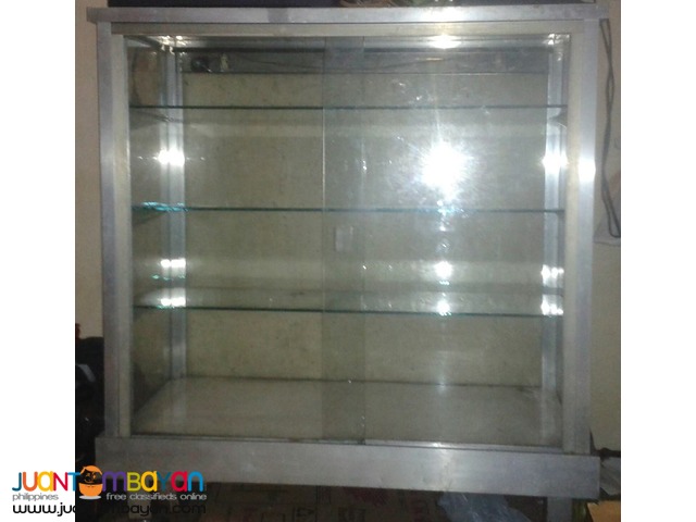 Rush Sale Eskaparate Glass Cabinet