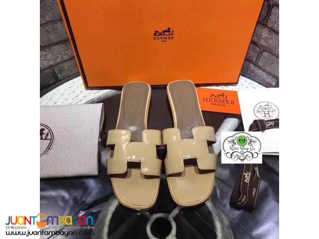 ladies hermes sandals