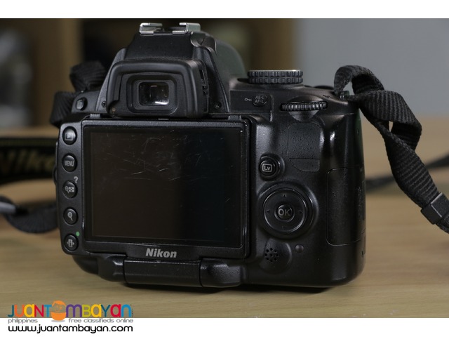 Selling Nikon D5000 DSLR 2nd Hand