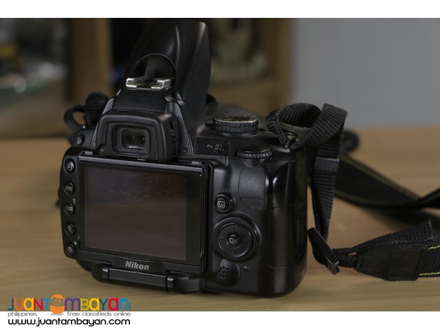 Selling Nikon D5000 DSLR 2nd Hand