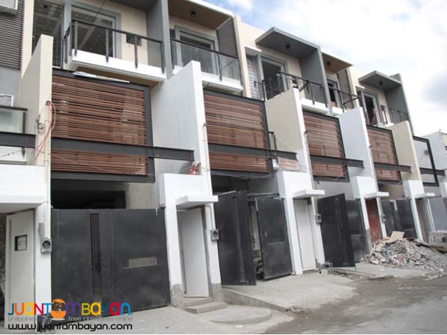 PH147 Townhouse in Scout Area at 17.8M