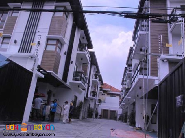 PH477 Townhouse for Sale in New Manila 41M PH477 Townhouse for Sale in New Manila 41M