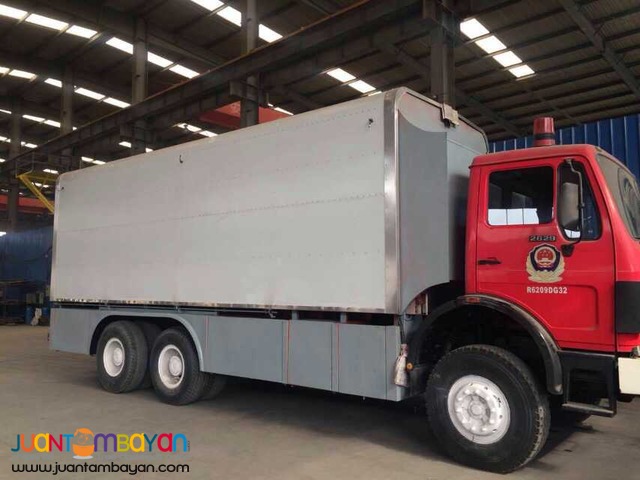 BRAND NEW HOWO-A7 10 WHEELER WING VAN SINOTRUK