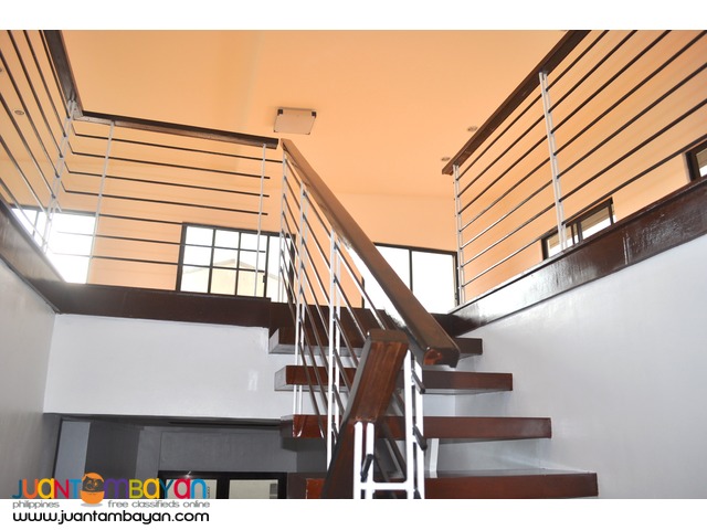 6 bedroom ,3 level house and lot with swimming pool