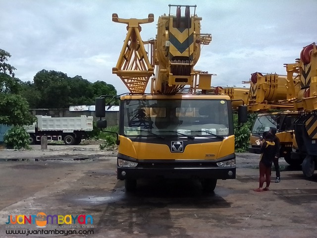 QY25K-II TOWER CRANE XCMG (OPERATING WEIGHT 25TONS)