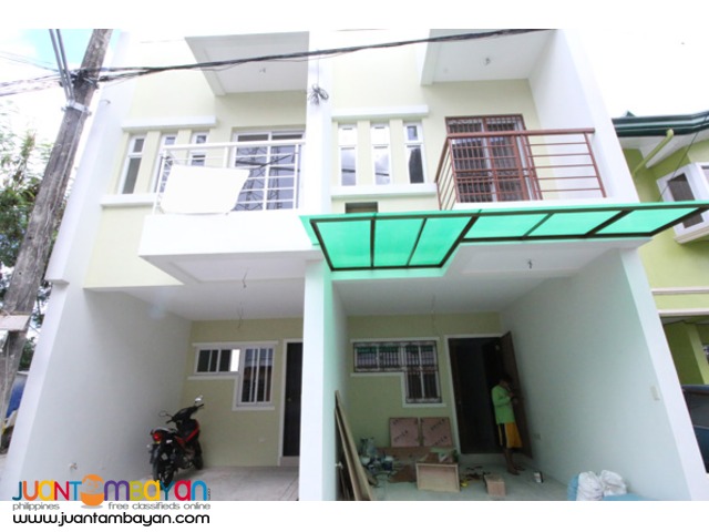 PH562 Townhouse for Sale in Tandang Sora at 3.6M