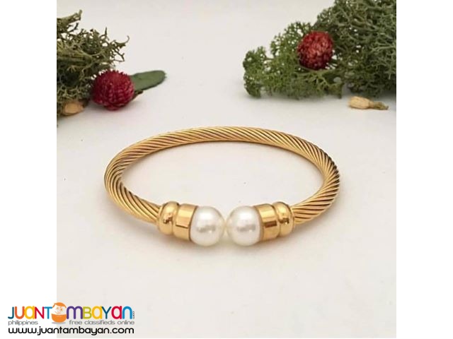 Pearl Twist Bracelet