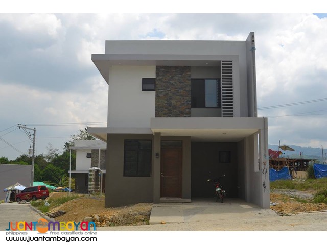 corner unit 4br house villa sebastiana tawason mandaue	