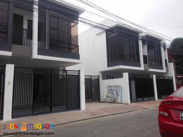 FOR SALE LEVIER TOWNHOUSE WITH CARPARK IN MARIKINA