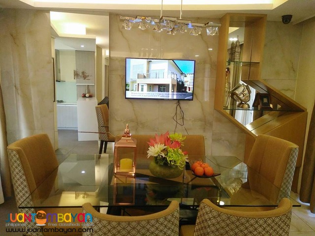  4 Bedroom Single Attached House with 1 family room