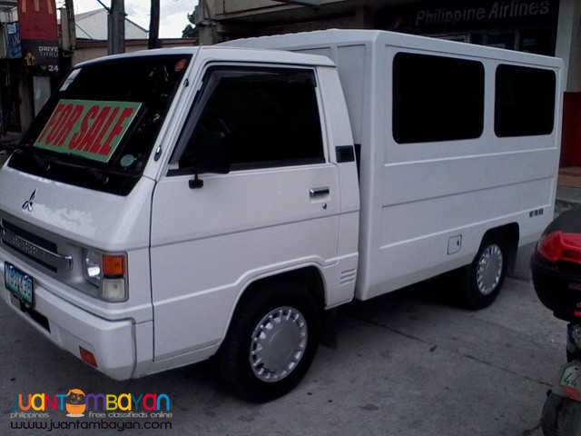 2011 Mitsubishi L300 FB van DUAL AIRCON