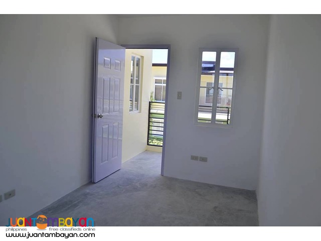 Thea Model: 3 Bedroom Townhouse with Balcony!