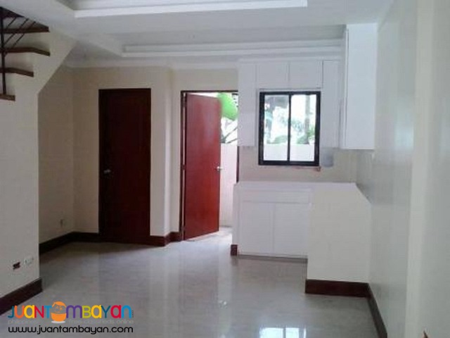  3 units left very accessible spacious townhouse in tisa labangon 