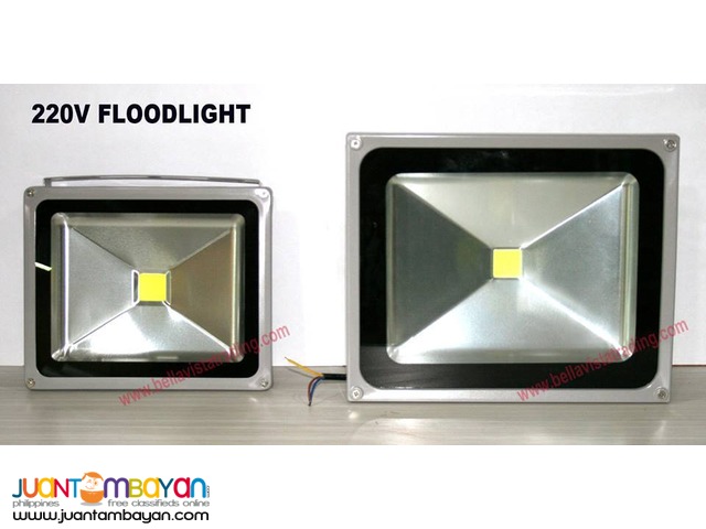 FLOODLIGHT / FLOOD LAMP