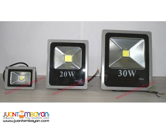 FLOODLIGHT / FLOOD LAMP