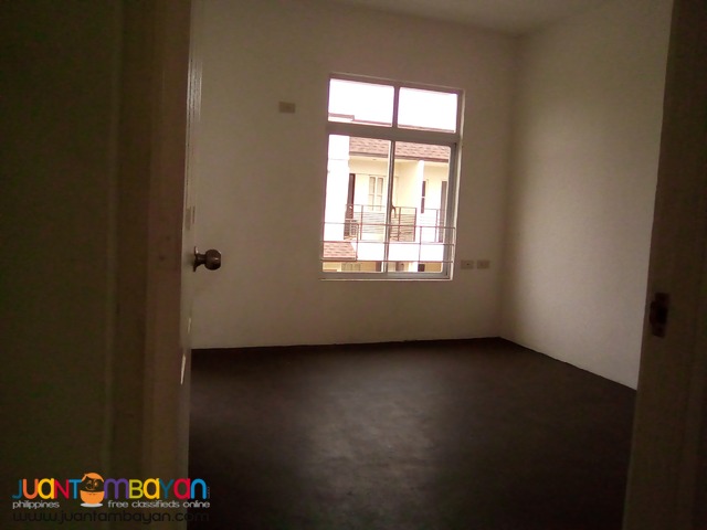 Adelle 4 Bedrooms, 2 Bathrooms for only 16K/month!