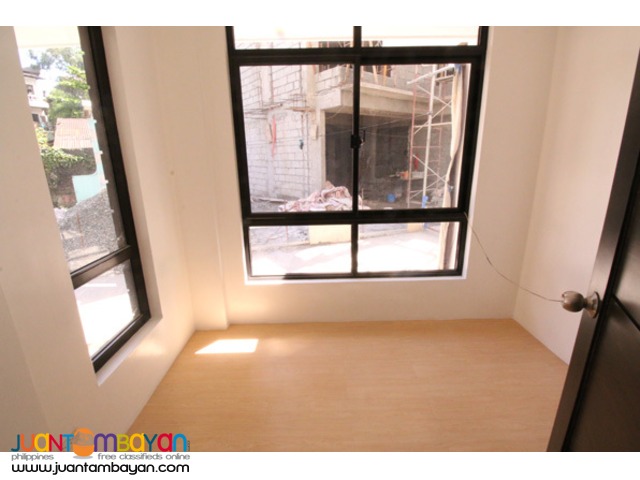 PH435 Townhouse in Project 6 Quezon City for Sale at 8.5M
