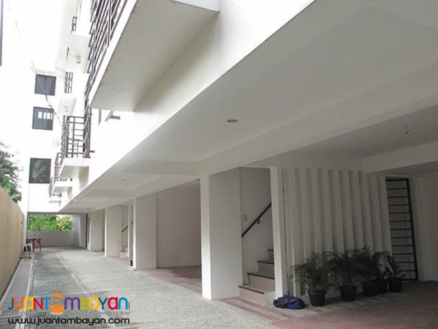 PH785 Townhouse For Sale In Tandang Sora at 4.3M