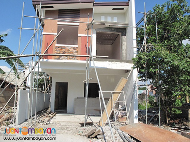 PH593 Townhouse For Sale In Gloria Tandang Sora at 4.6M