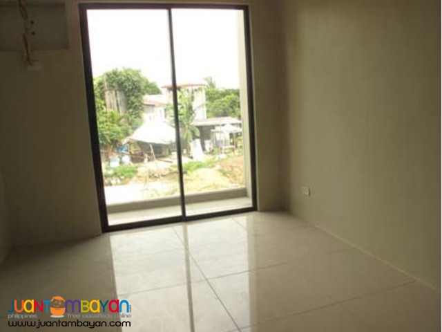 PH486 Townhouse for Sale in Kings Point Quezon City 4.4M
