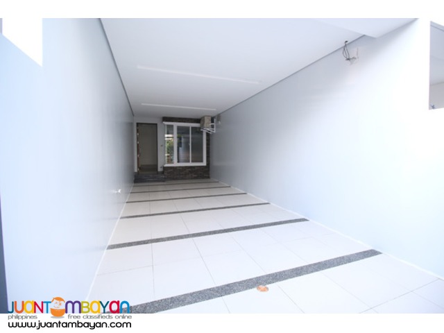PH727 Townhouse For Sale In Project 8 At 9.850M