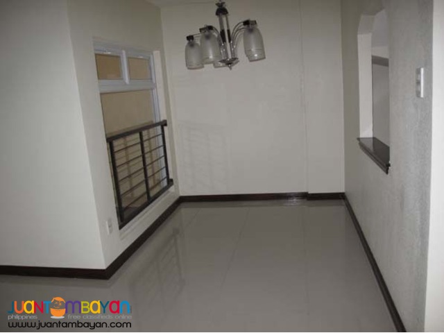 PH39 Congressional Townhouse at 11M