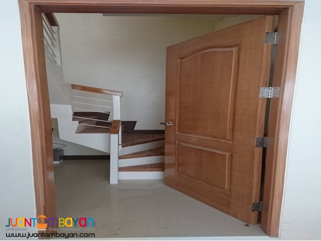 PH400 Townhouse in Cubao for Sale at 5.3M