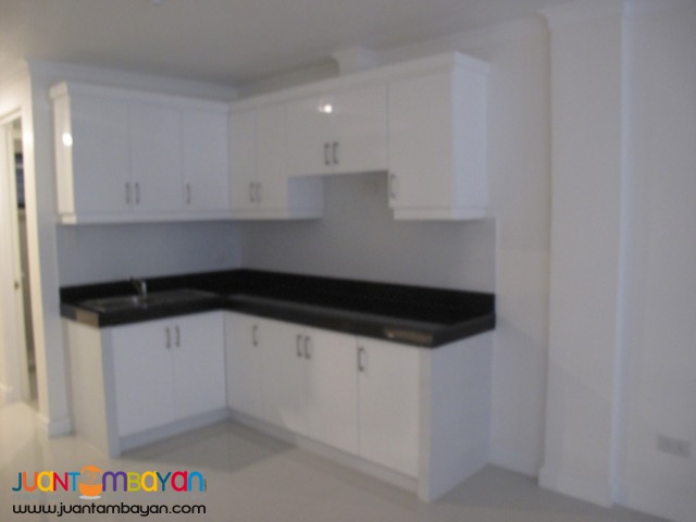 PH605 Townhouse For Sale in Cubao At 8.601M