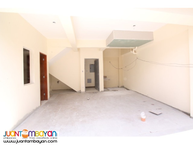 PH550 Townhouse for Sale in Cubao at 9.5M