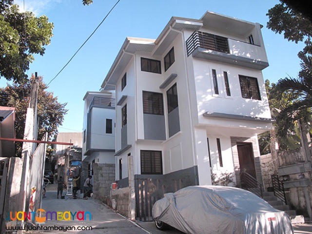 PH748 Single Detached House For Sale in Fairview at 5.250M