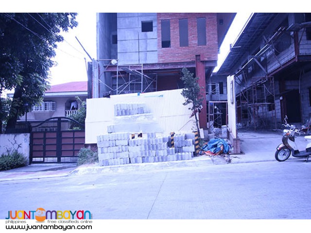PH786 Townhouse for Sale in Fairview at 7M PH786 Townhouse for Sale in Fairview at 7M