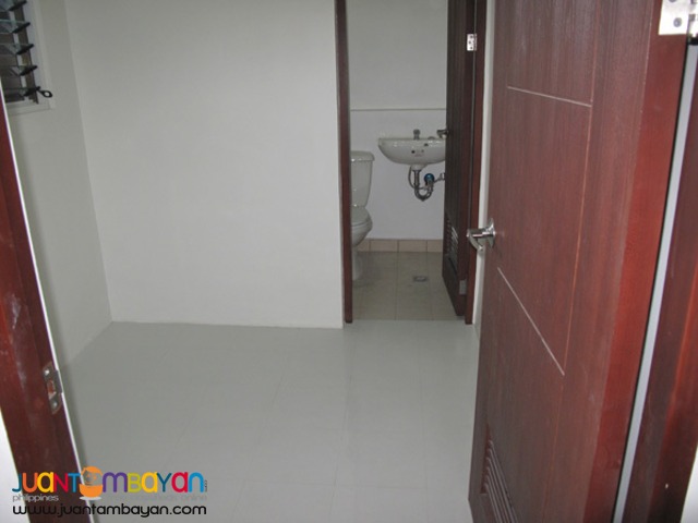 PH105 Townhouse in Fairview at 9.850M