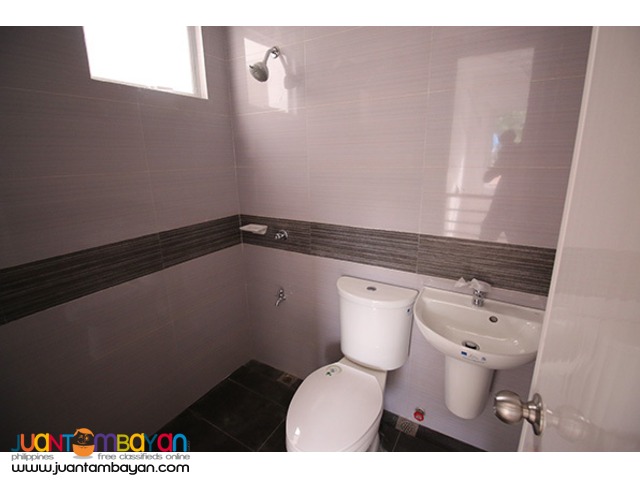 PH567 Townhouse for Sale in Batasan at 4.384M
