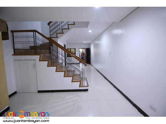 PH742 Townhouse For Sale In Teacher's Village At 16.5M