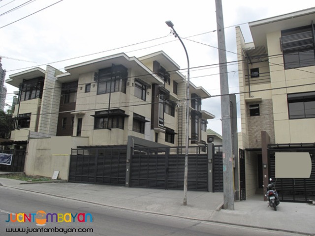 PH582 House in lot For Sale in Scout Area Q.C at 15.5M