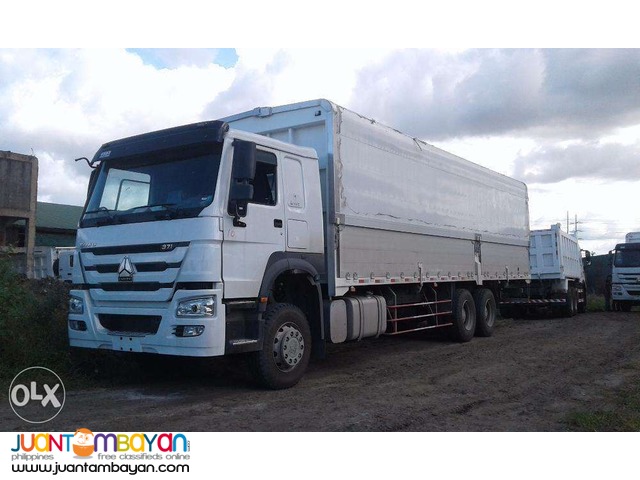 10 Wheeler HOWO Wing Van Truck, 371HP Weichai Engine (17ft)