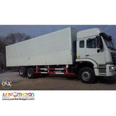 SINOTRUK howo wing van