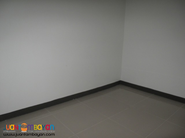 PH856 Townhouse in Project 8 Quezon City For Sale at 6.9M