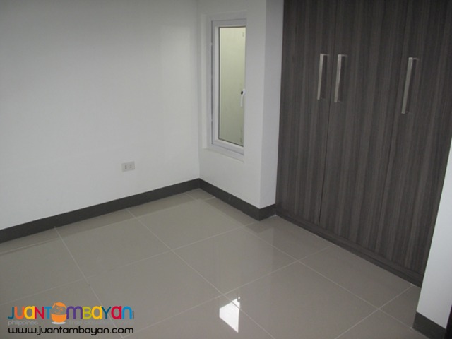 PH856 Townhouse in Project 8 Quezon City For Sale at 6.9M