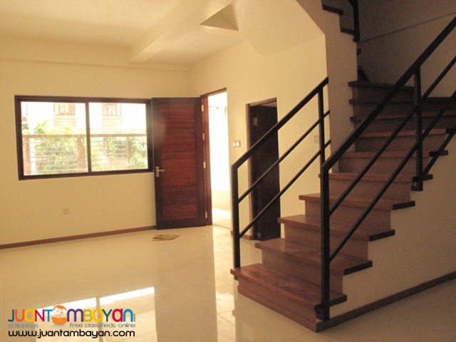 PH729 Townhouse For Sale In East Fairview at 5.8M