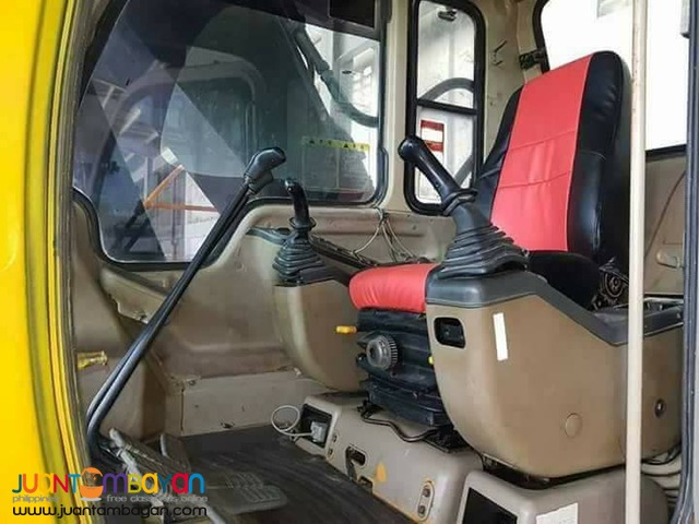 VOLVO BACKHOE ( SURPLUS )