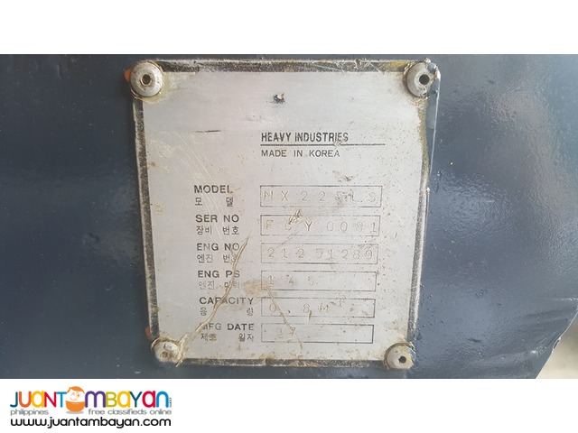 VOLVO BACKHOE ( SURPLUS )