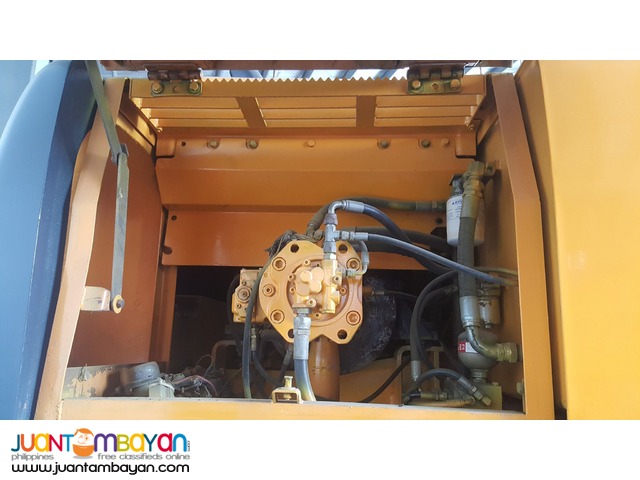 VOLVO BACKHOE ( SURPLUS )