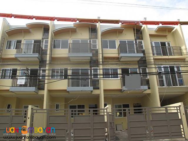 PH757 Townhouse For Sale In Visayas Avenue At 9.6 M