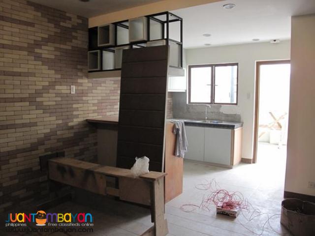 PH548 Townhouse for Sale in East Kamias at 13M