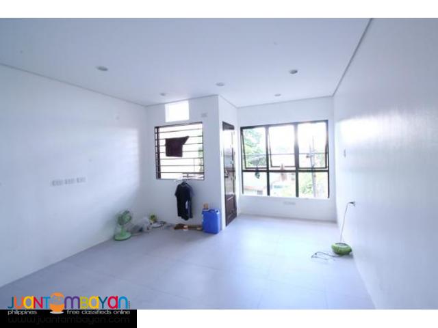 PH742 - Townhouse For Sale In Teacher's Village At 16.5M