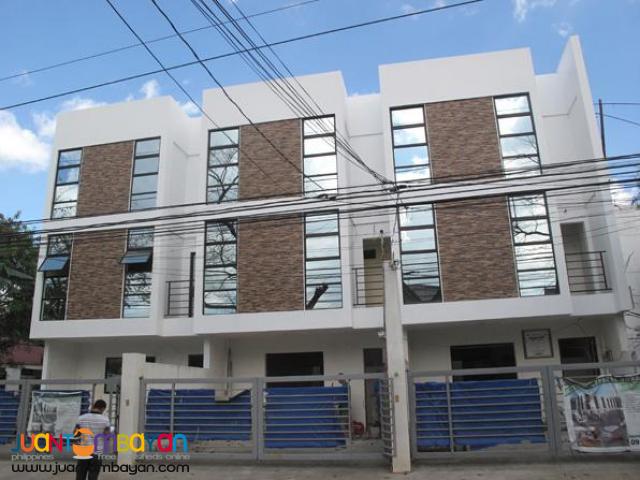 PH523 Classy Townhouse in West Fairview Quezon City at 6.4M