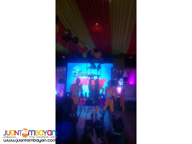 The Ultimate Children Party Acrobats Show