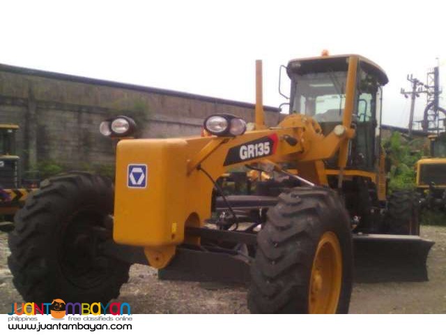 GR135 Grader XCMG (Cummins Engine 6BT5.9-C) GR135 Grader XCMG (Cummins Engine 6BT5.9-C)