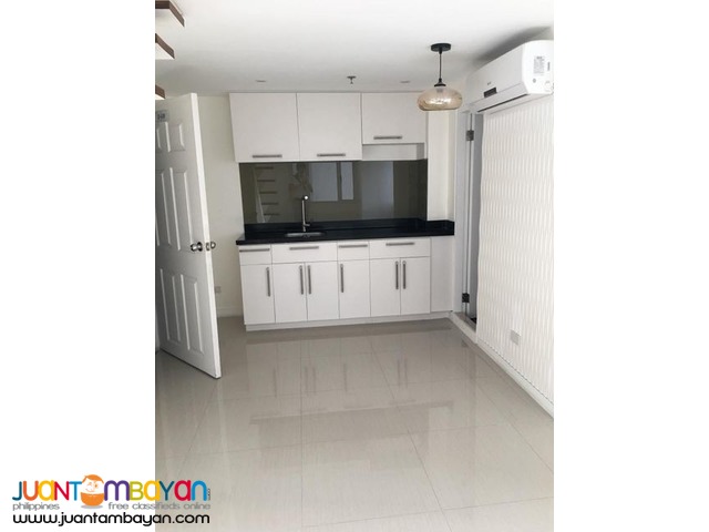 Condo Unit in Timog Quezon City